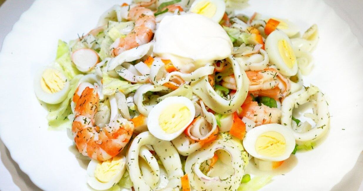 squid dish sa usa ka protina nga pagkaon