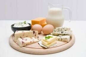 Mga itlog, low-fat dairy ug fermented milk products para sa protina nga pagkaon